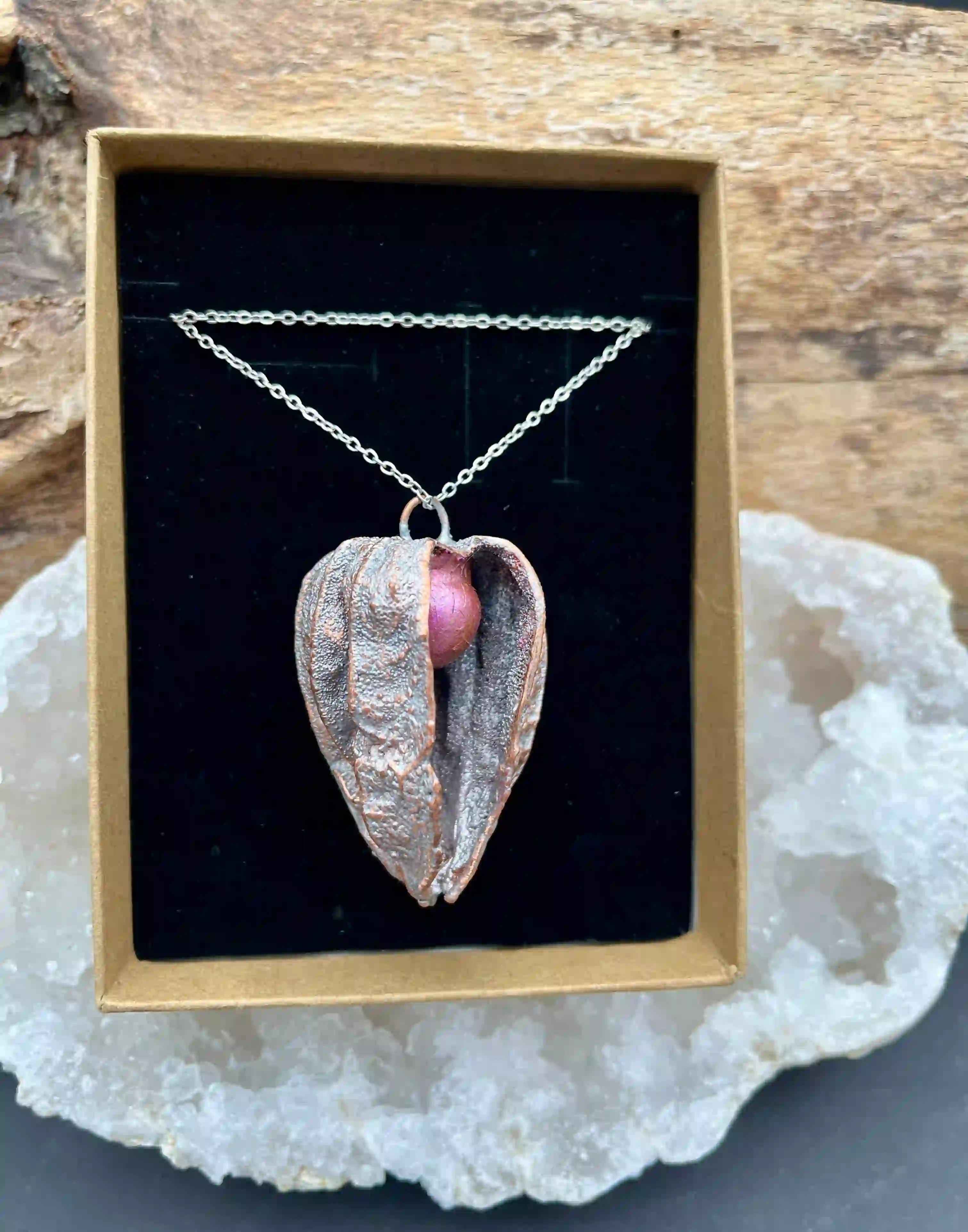 Mochyně náhrdelník (No2)