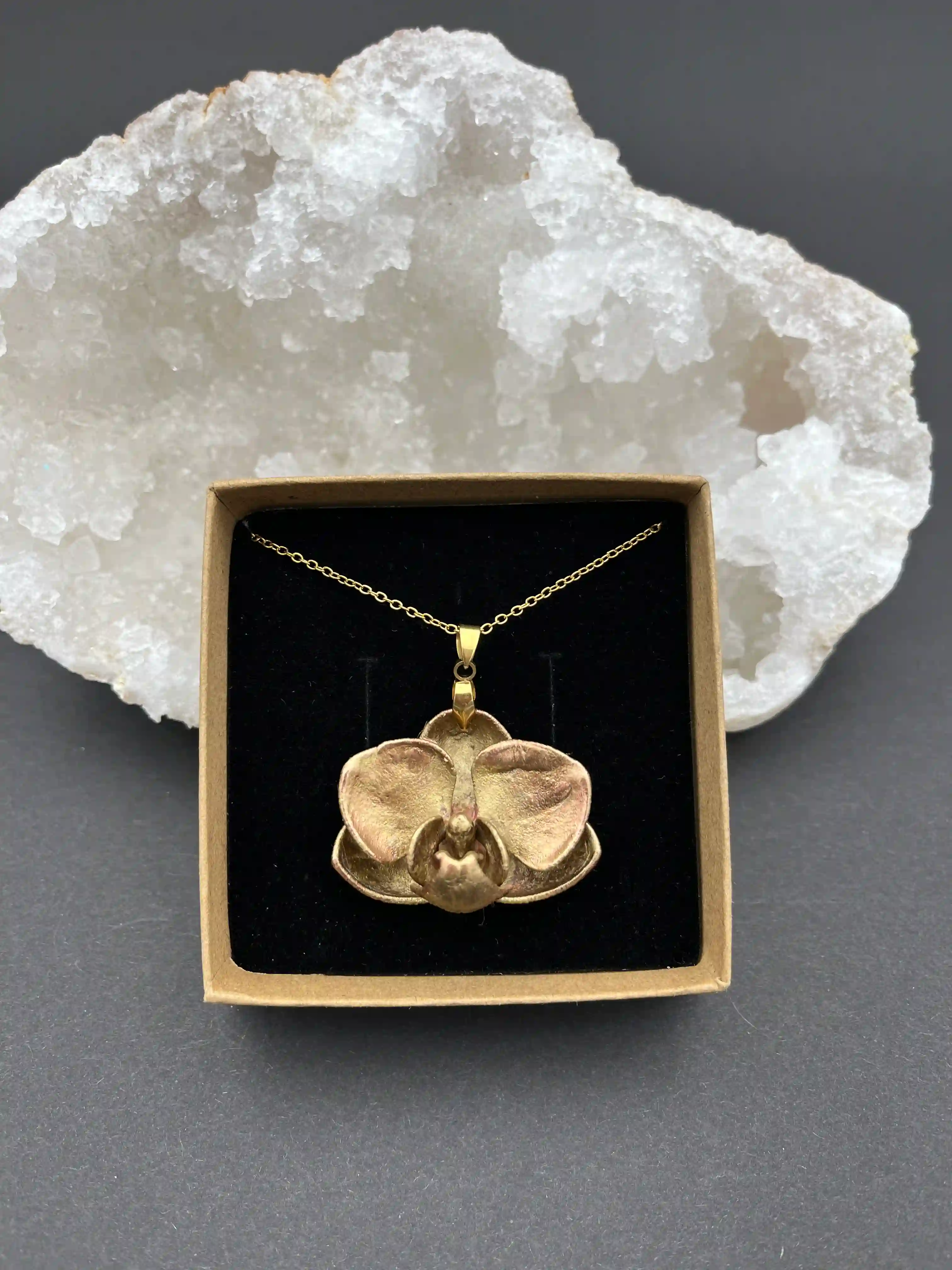 Orchidej náhrdelník (No4)